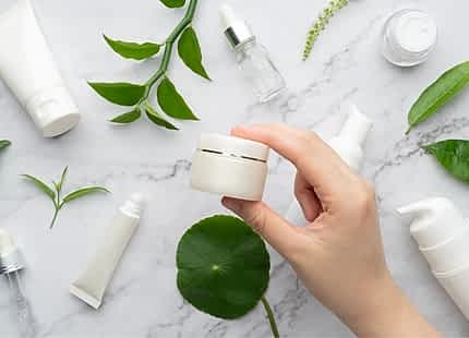 Bahar Mevsimine Geçişte Hangi Kremler Kullanılır?